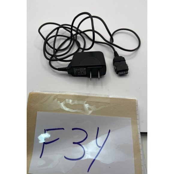 LG AC Adapter Charger 100-240V 50/60Hz Output 5.1V 0.7A 67g - Picture 3 of 3